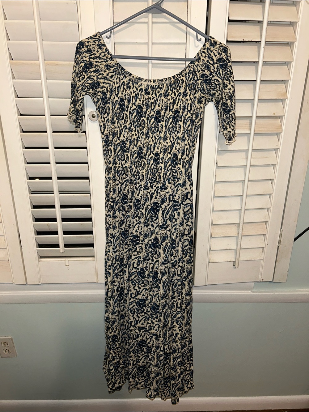 NATURAL LIFE Black and Cream Floral Scoop-Neck Maxi Dress